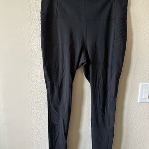 Athleta women's Black High-Waist Athletic Leggings size 1X/ NWOT B196